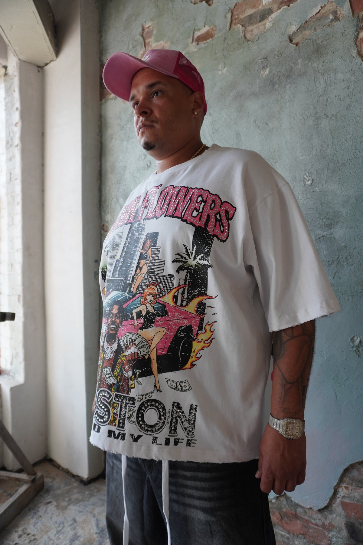 Pushin Flowers Houston graphic tee – PF City Series streetwear, street styling shot